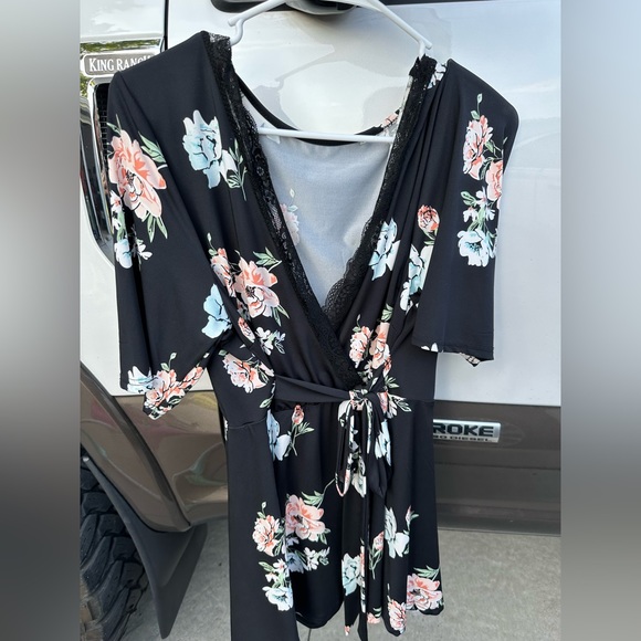 Shein flower blouse 2xl - Picture 1 of 2